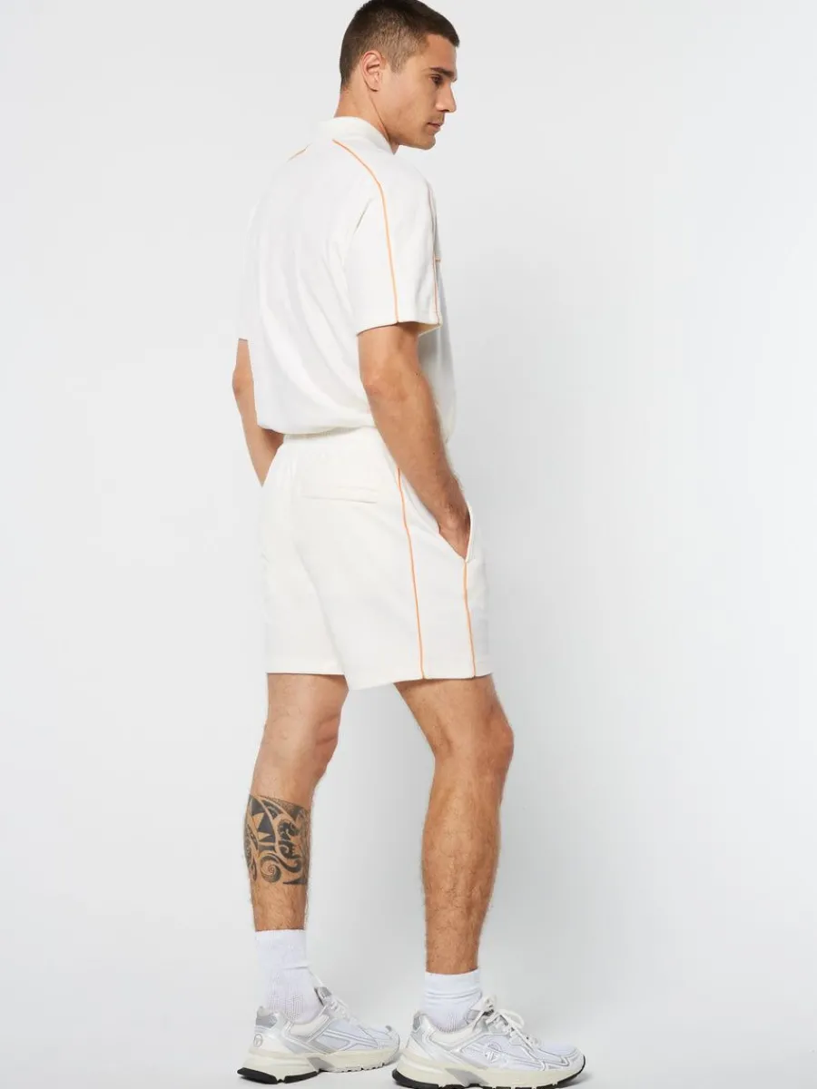 Sergio Tacchini Lioni Velour Short Archivio- Gardenia Sale
